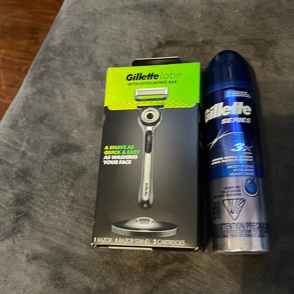 Face products - Picture 1 of 4